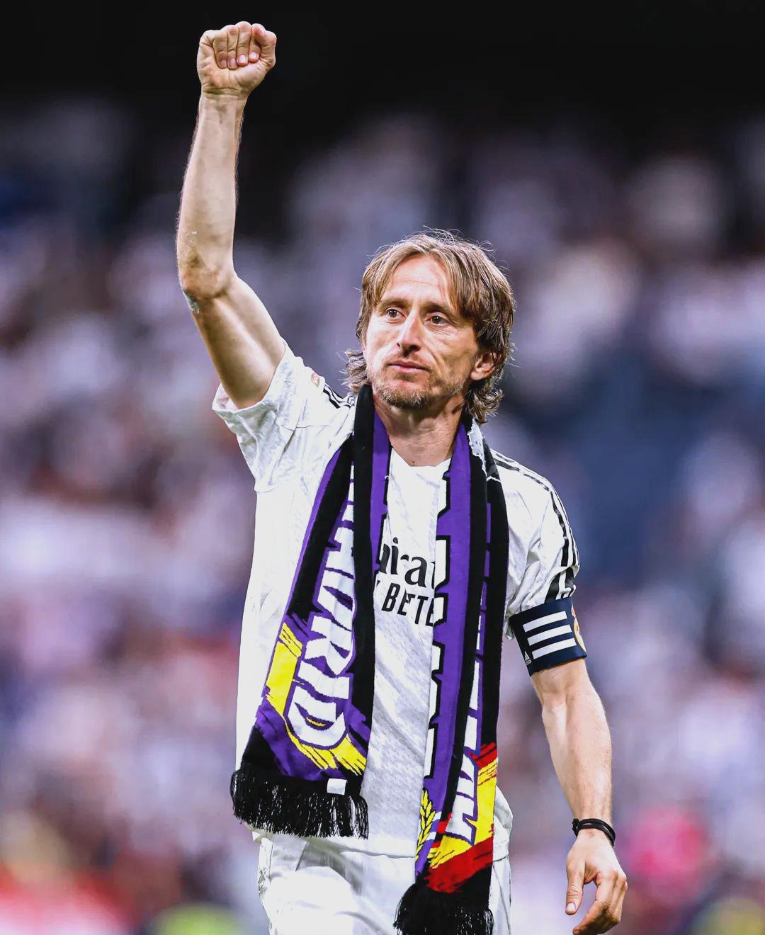 山东泰山主场收官：10胜3平2负，负成都申花，6-0国安&3-1海港