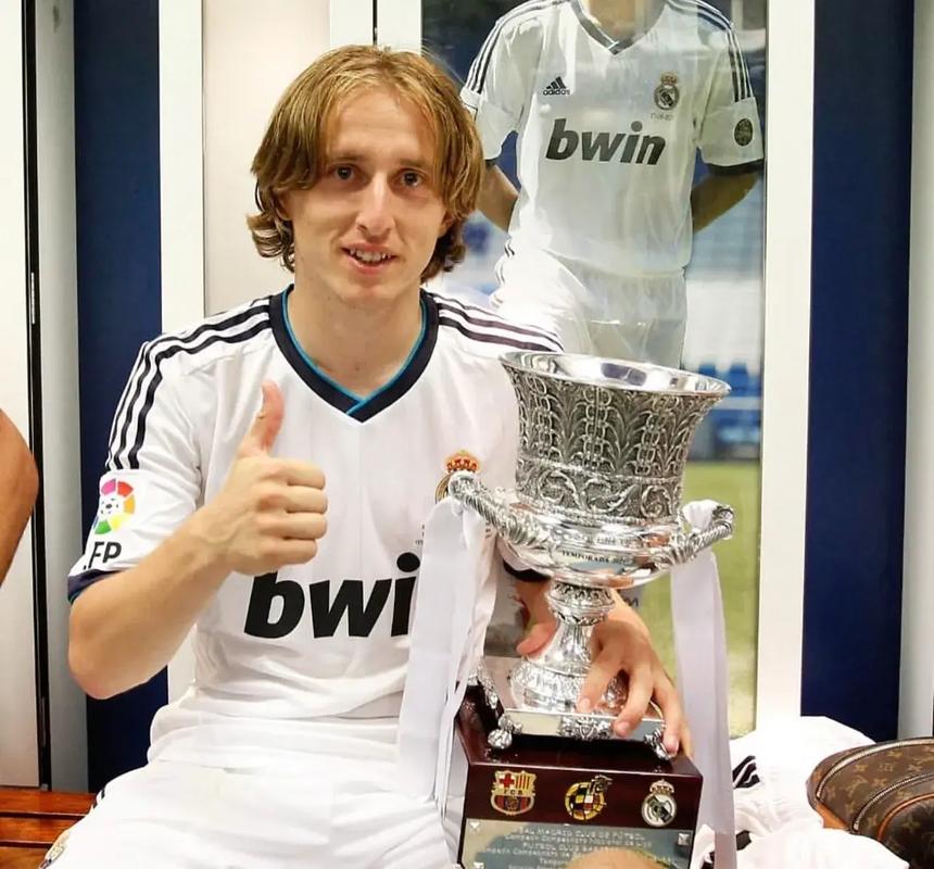 恩佐：曾亲自给凯塞多打过电话；对此前“歧视”歌曲感到抱歉