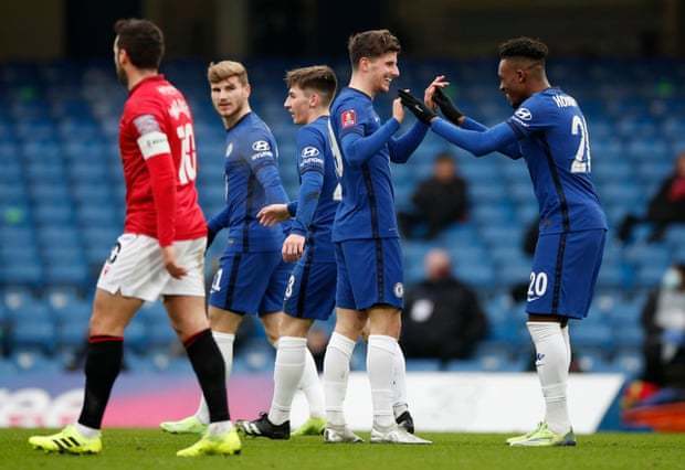 澳超战报：隆恩补时远射绝杀，布里斯班狮吼1-0阿德莱德联